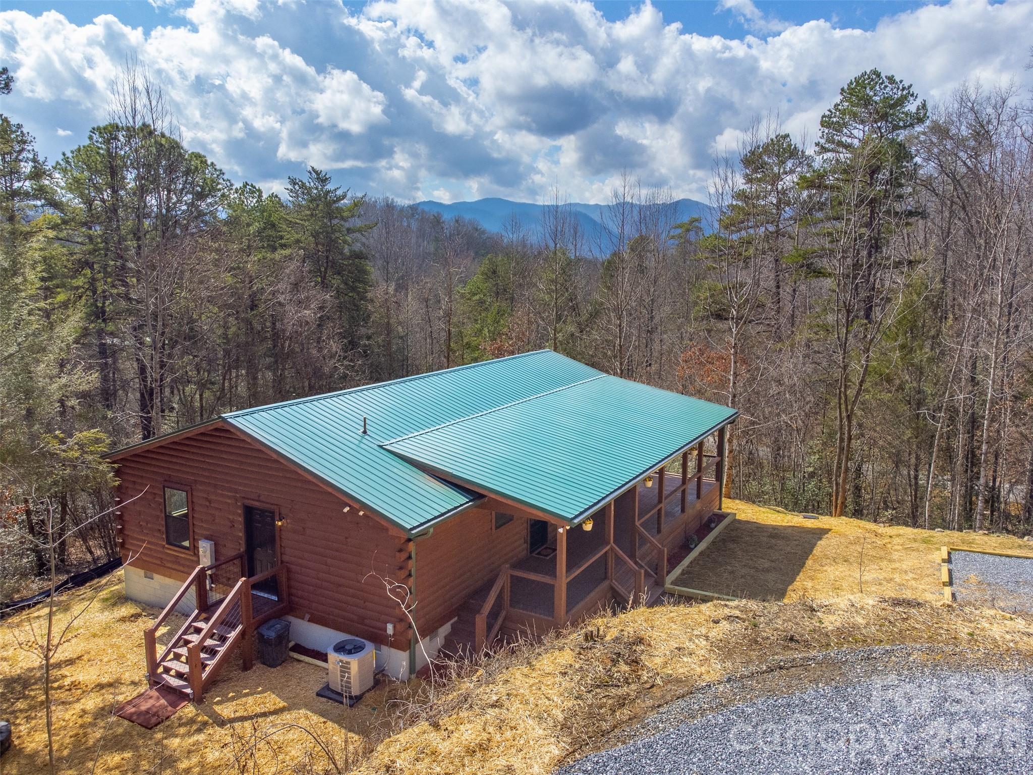 677 Ridgetop Circle, Whittier, NC. property listing photo
