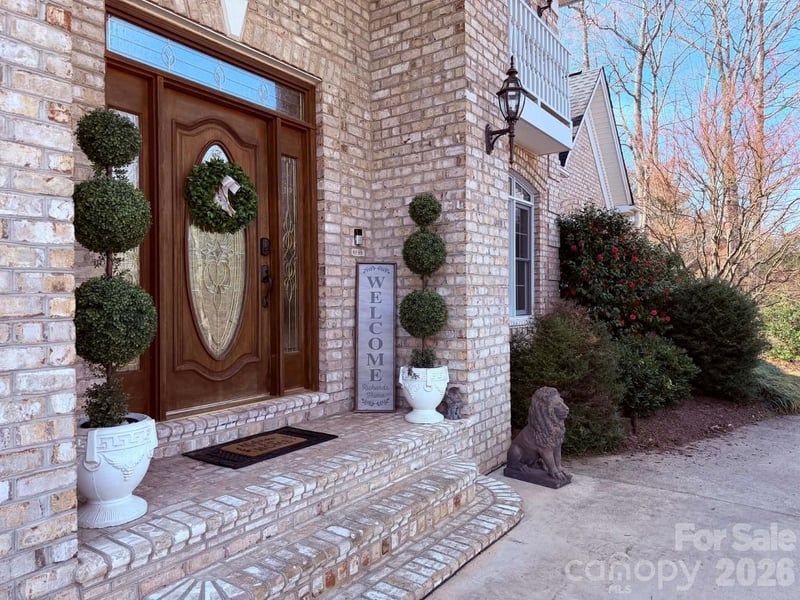 510 SE Stonecroft Court SE Apt 32, Lenoir, NC - 4 beds, 4 baths, 4,754 sqft - $639,900