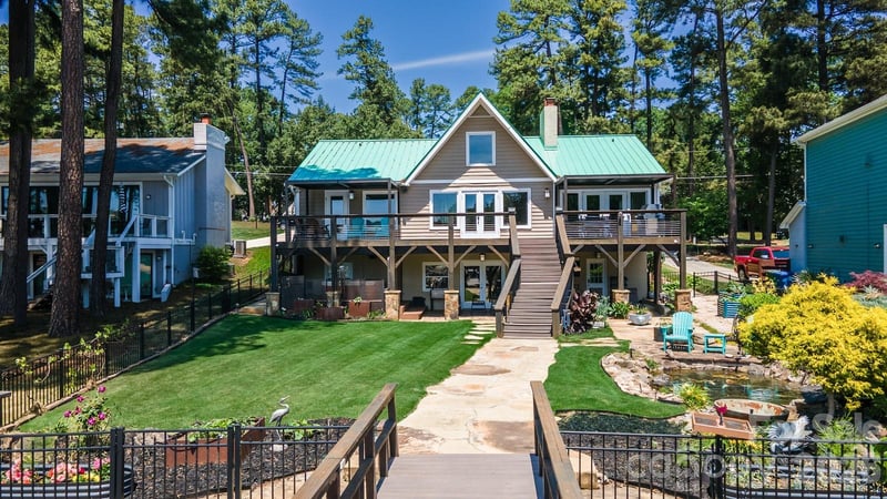 20919 Island Forest Drive, Cornelius, NC - 4 beds, 2.5 baths, 4,107 sqft - $1,950,000