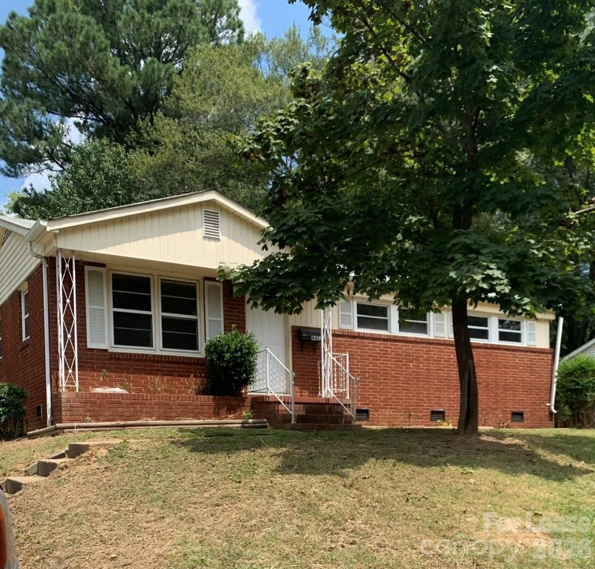 4422 Brooktree Drive, Charlotte, NC. property listing photo