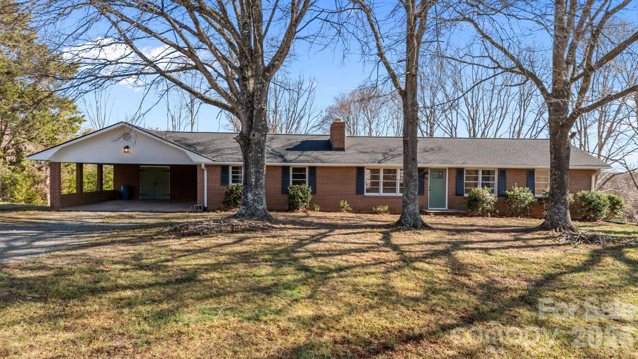 1250 Badgett Road, King, NC. property listing photo