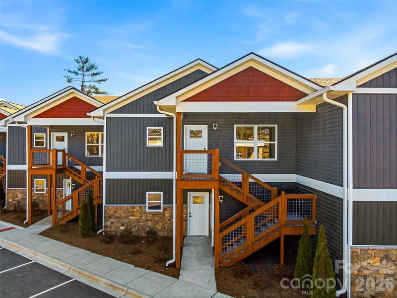 143 Carver Street Apt 10, Brevard, NC - 2 beds, 2 baths, 1,293 sqft - $394,000