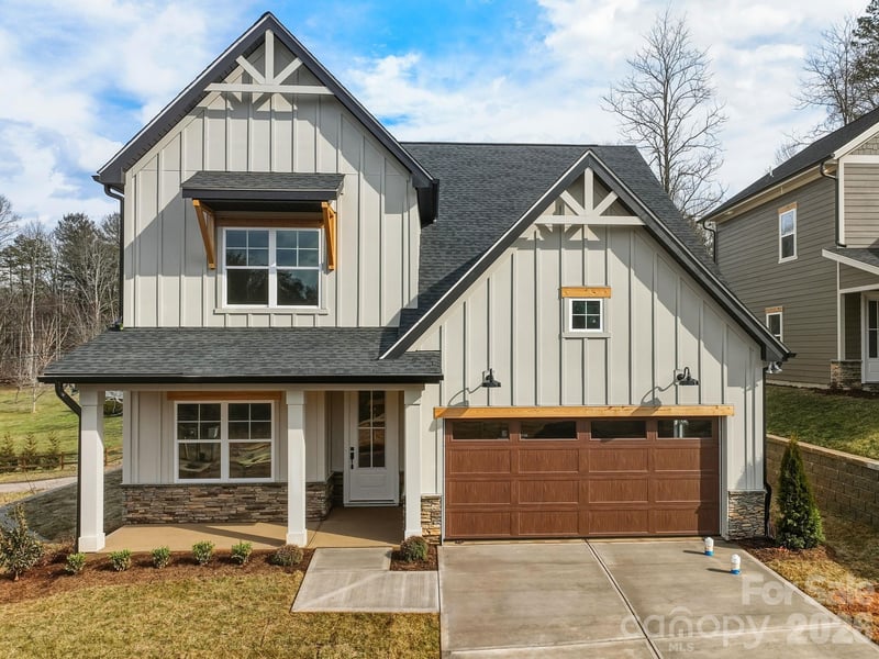 118 Chapel Crossing 10, Weaverville, NC - 3 beds, 3 baths, 2,476 sqft - $599,900