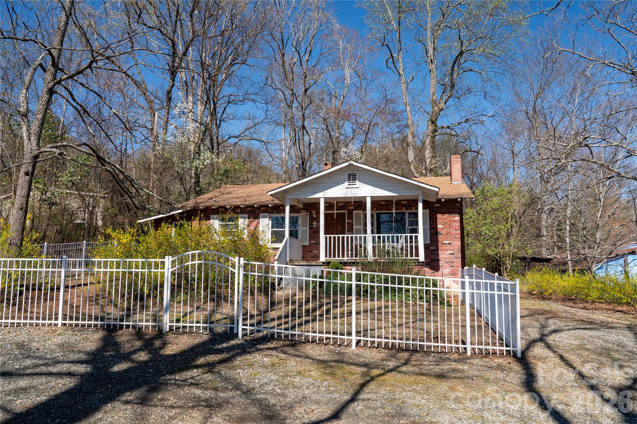 525 Mills, Columbus, NC. property listing photo