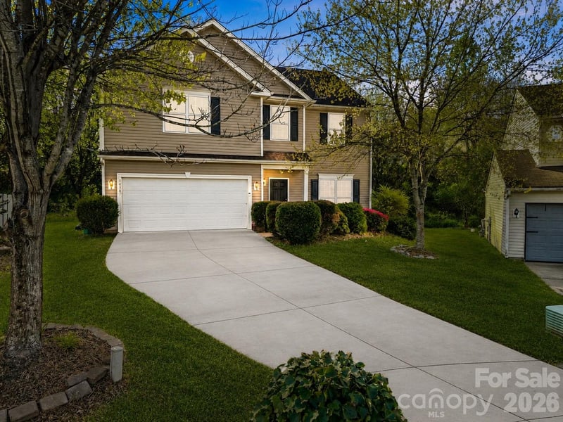 14307 O Casey Lane, Charlotte, NC - 3 beds, 2.5 baths, 2,262 sqft - $365,000