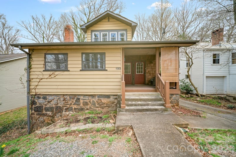 141 Louisiana Avenue, Asheville, NC - 1 bed, 1 bath, 680 sqft - $300,000