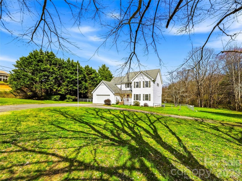 61 Rolling Hills Road, Mills River, NC - 3 beds, 2.5 baths, 2,498 sqft - $619,700