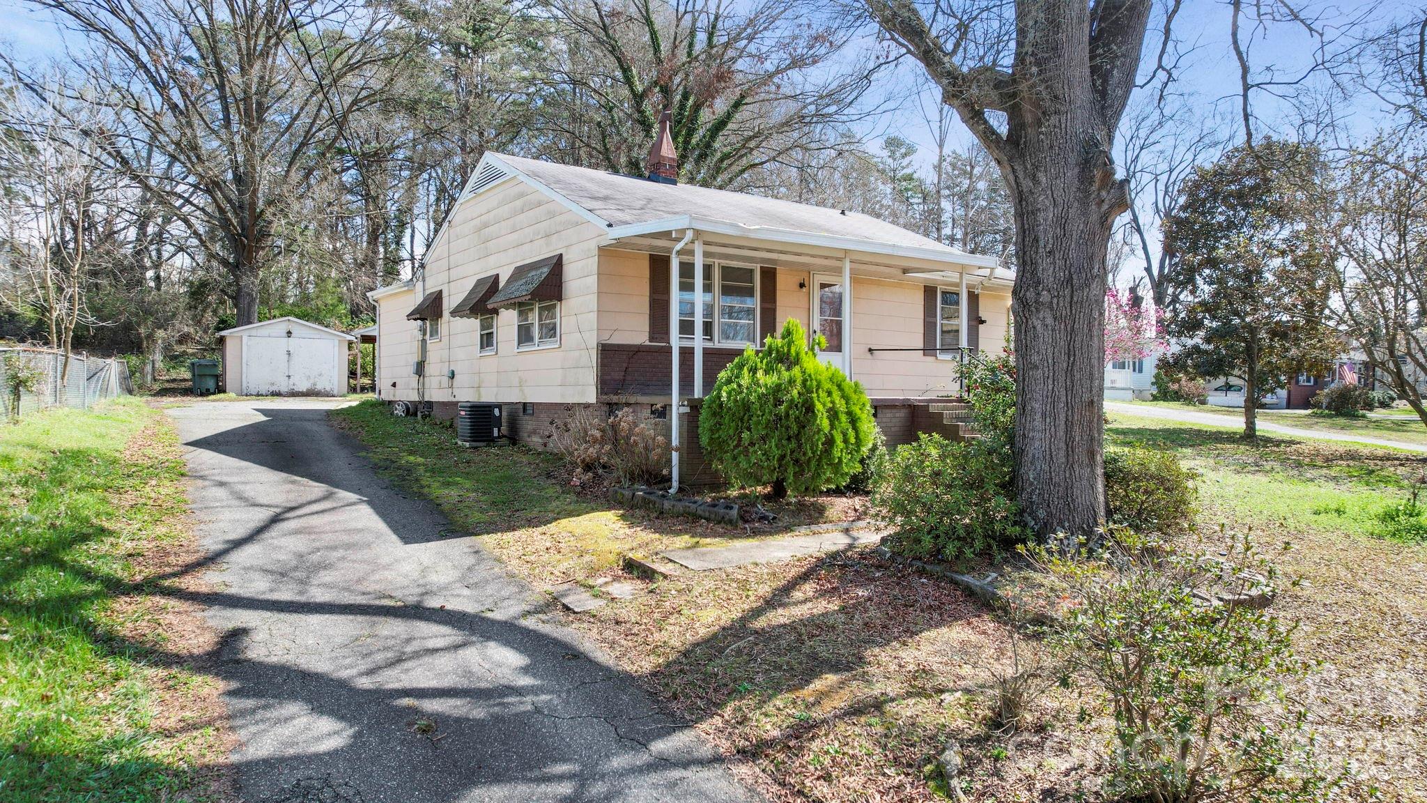 1644 Rankin Lake Road, Gastonia, NC. property listing photo