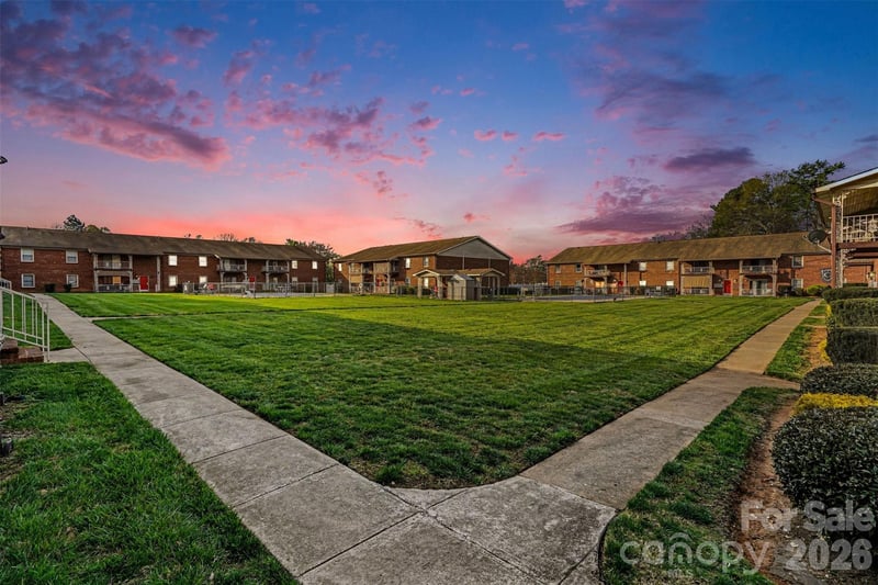 103 Carriage House, Kannapolis, NC - 3 beds, 3 baths, 1,907 sqft - $250,000