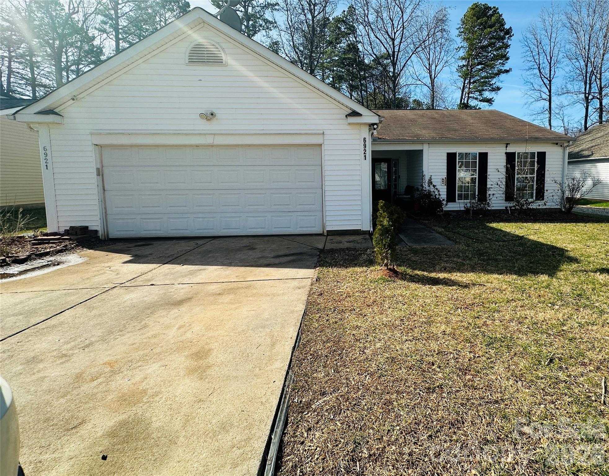 6921 Alanbrook Road, Charlotte, NC. property listing photo