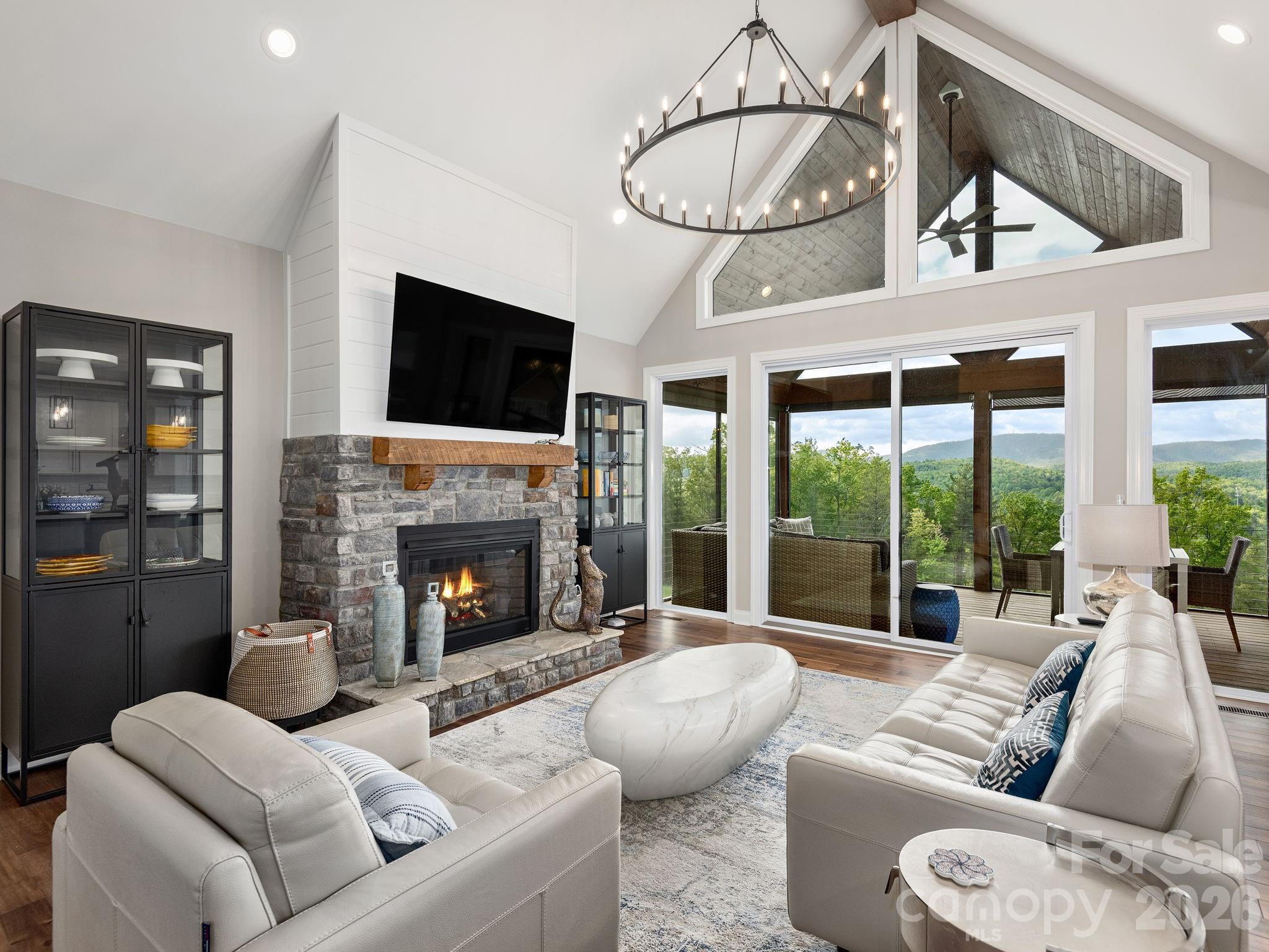 636 Crystal Heights Drive, Hendersonville, NC. property listing photo