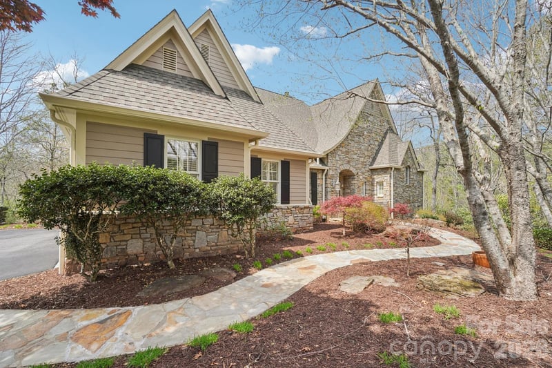304 Pine Forest Trace, Hendersonville, NC - 3 beds, 3.5 baths, 3,777 sqft - $1,290,000