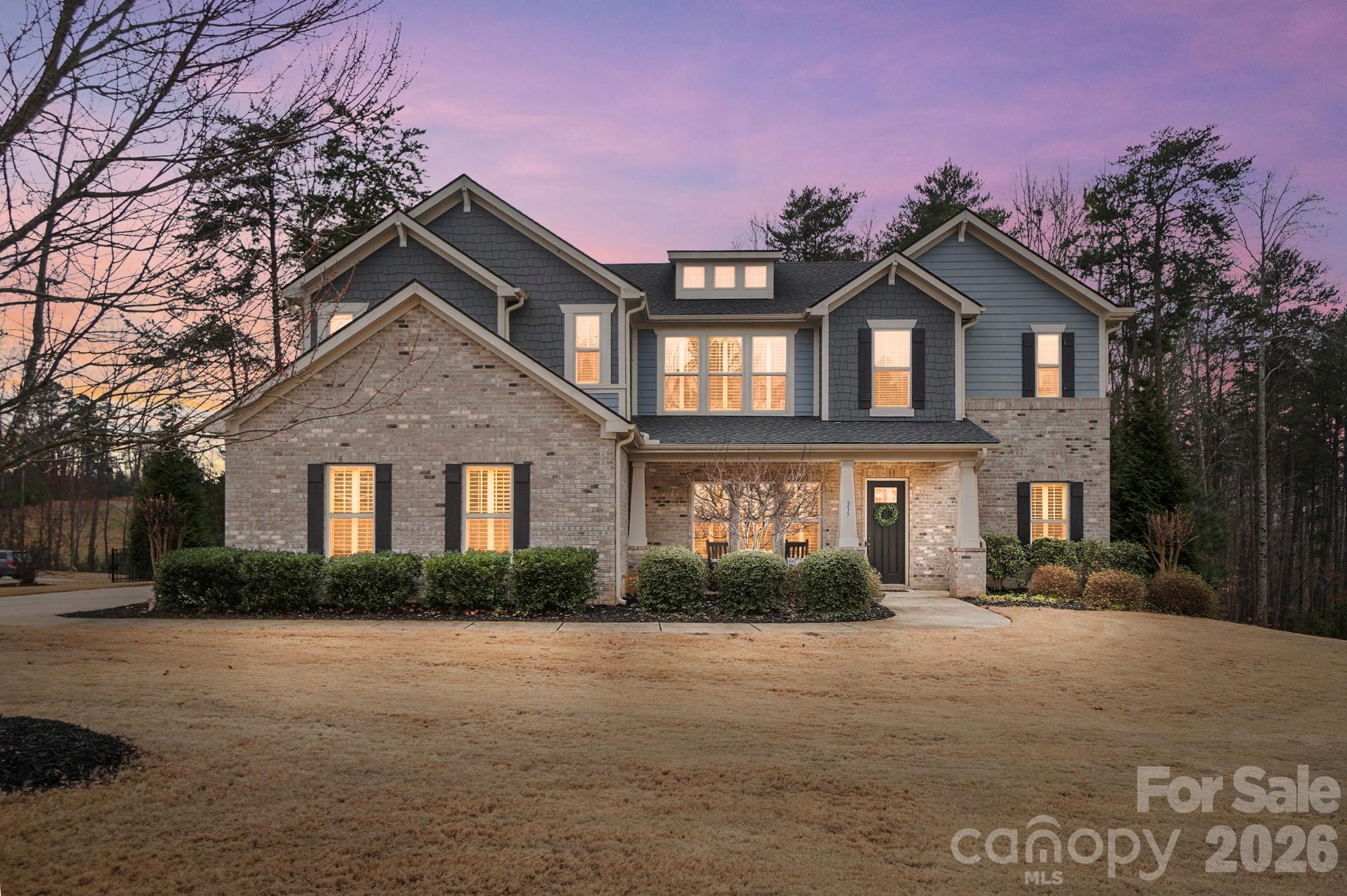 237 S San Agustin Drive, Mooresville, NC. property listing photo