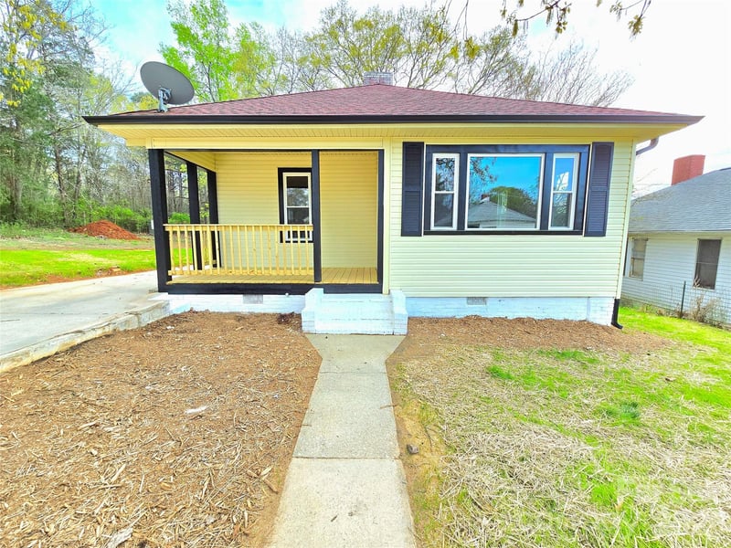 121 Falls, Badin, NC - 3 beds, 2 baths, 1,304 sqft - $249,900