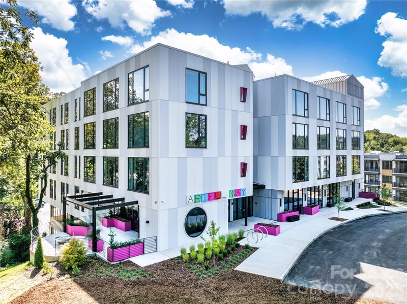 31 Artful Way Apt 303, Asheville, NC -  - $2,740/mo