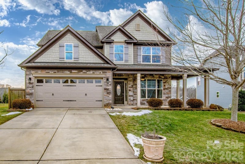 2416 Chinkapin, Gastonia, NC - 3 beds, 3 baths, 2,420 sqft - $500,000