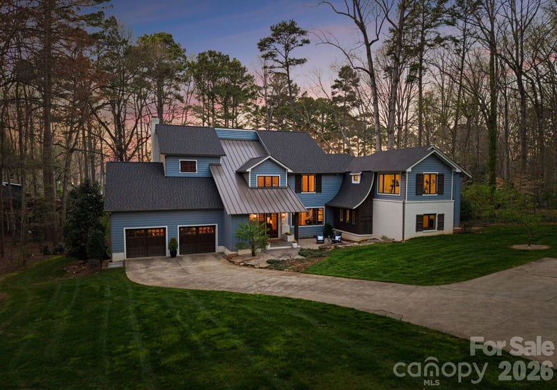16208 Weatherly Way, Huntersville, NC - 4 beds, 4.5 baths, 5,171 sqft - $2,790,000