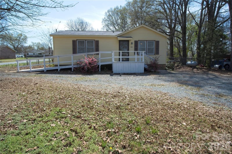 416 Union, Marshville, NC - 2 beds, 2 baths, 974 sqft - $205,000