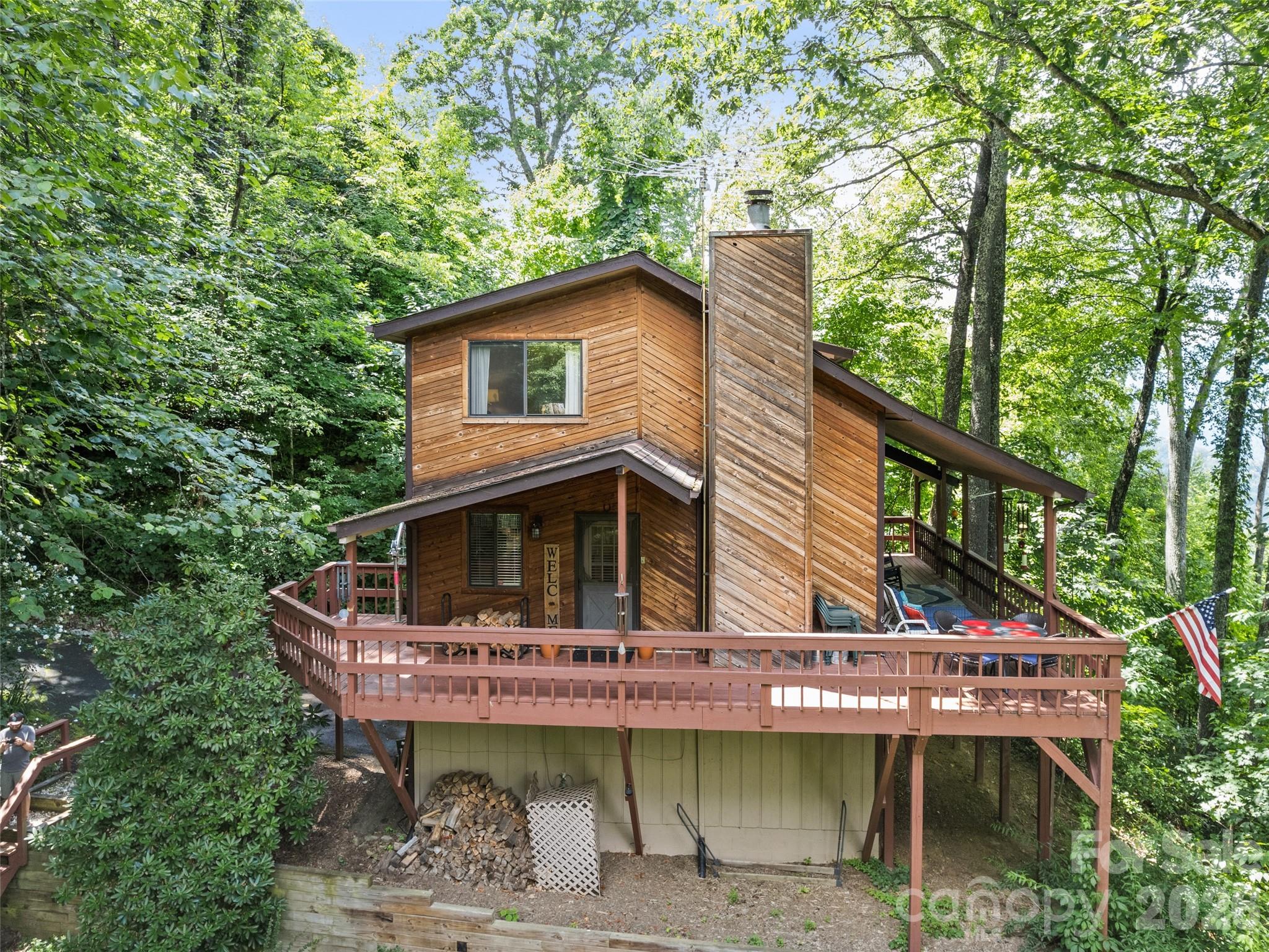 1672 Summit Drive, Maggie Valley, NC. property listing photo