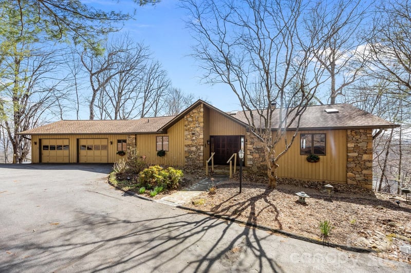 1105 High Vista Drive, Mills River, NC - 3 beds, 3 baths, 3,408 sqft - $750,000