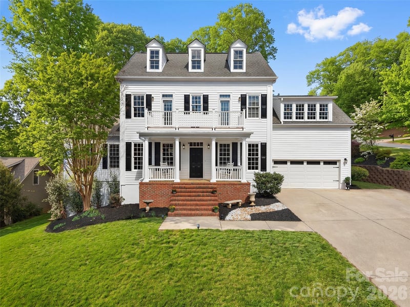21 Dianthus Drive, Asheville, NC - 4 beds, 4.5 baths, 4,178 sqft - $1,100,000