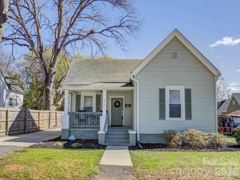 212 N Lee Street, Rock Hill, SC - 2 beds, 1 bath, 1,114 sqft - $284,900