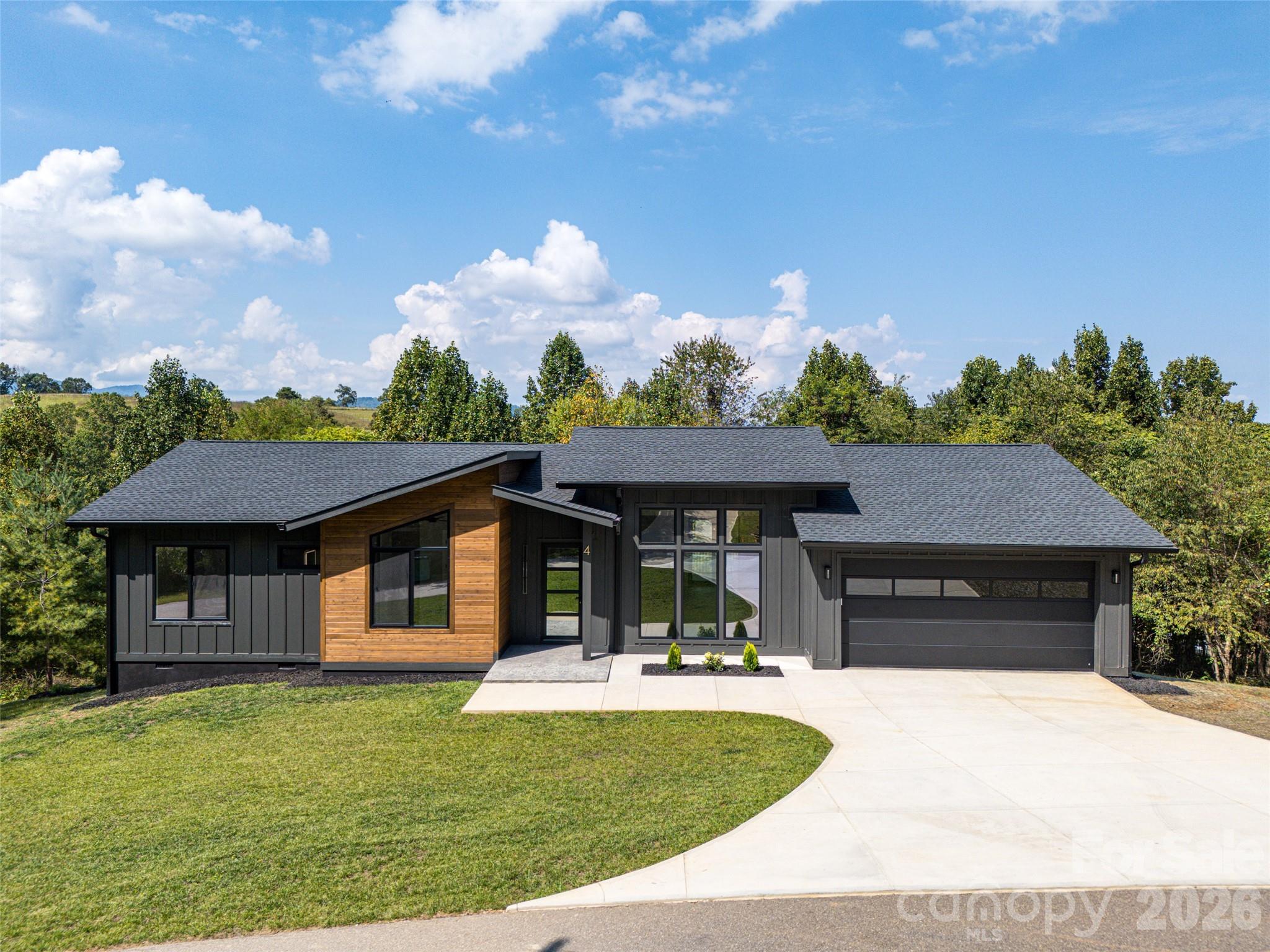 4 Tremorra, Leicester, NC. property listing photo