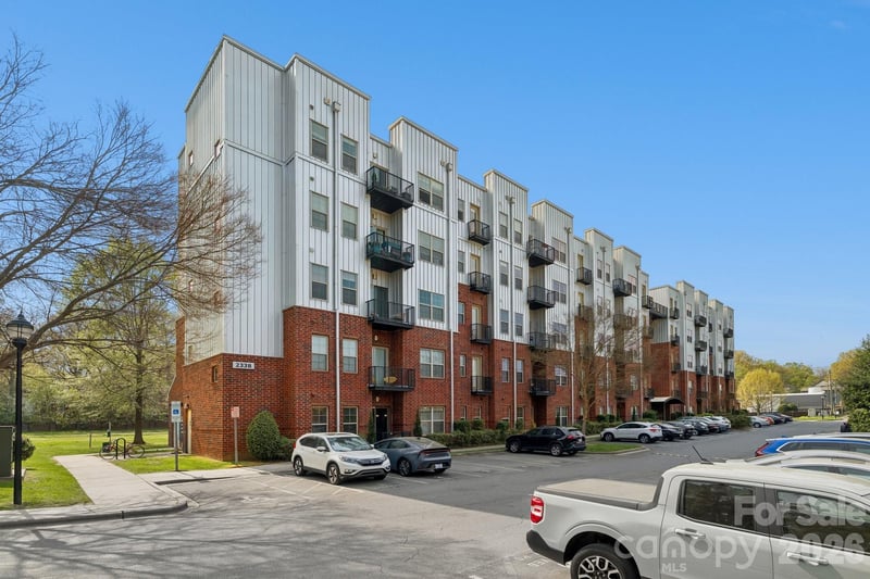 2338 Yadkin 310, Charlotte, NC - 2 beds, 2 baths, 961 sqft - $385,000