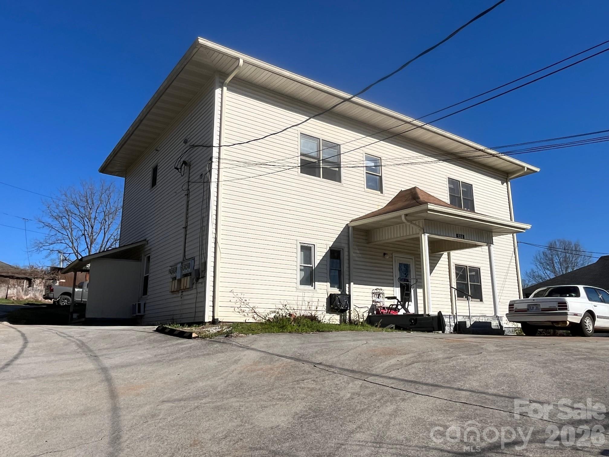 524 Baldwin Avenue, Marion, NC. property listing photo