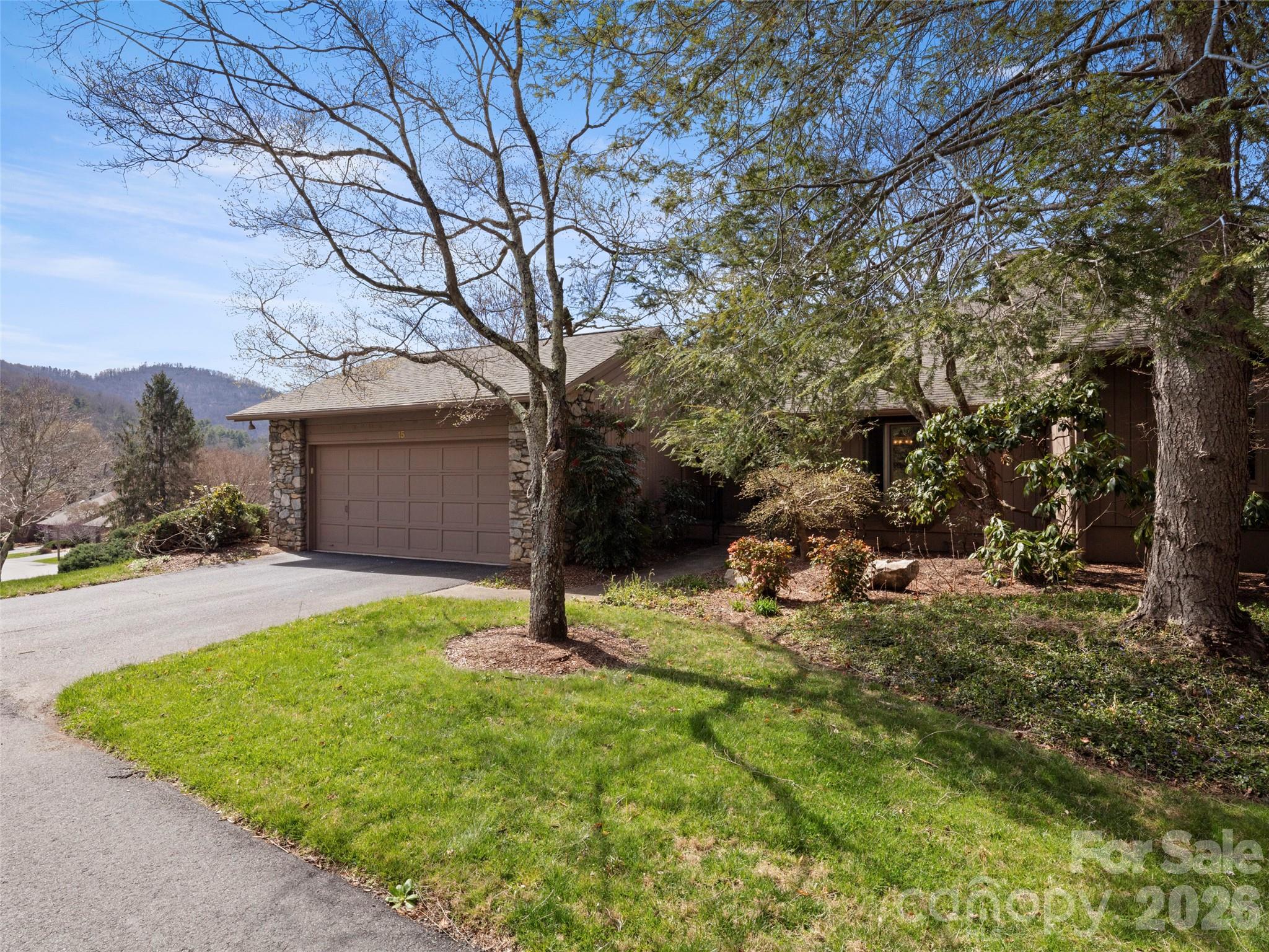 15 Ridge Terrace, Asheville, NC. property listing photo