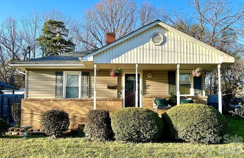 1912 Graham Street, Gastonia, NC - 2 beds, 1.5 baths, 1,314 sqft - $190,000
