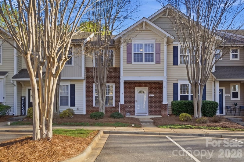 8422 Chaceview Court, Charlotte, NC - 3 beds, 2.5 baths, 1,306 sqft - $255,000