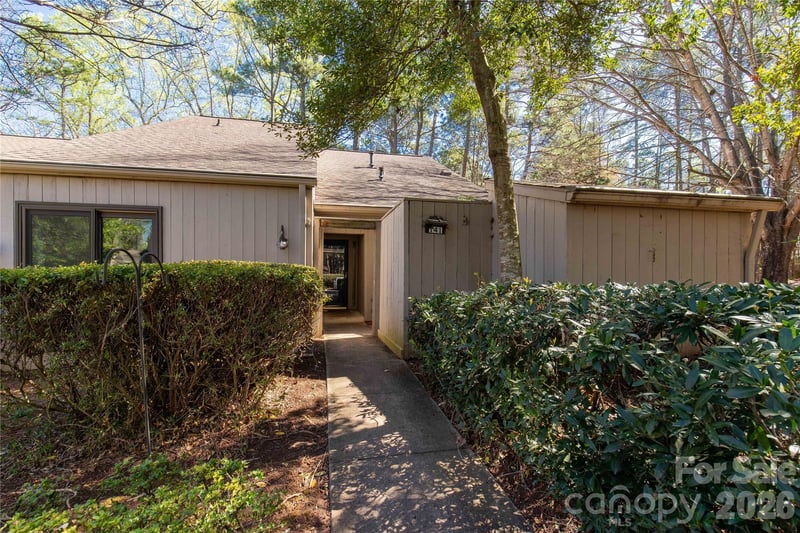 141 Greenridge Road, Clover, SC - 2 beds, 2 baths, 1,549 sqft - $369,900