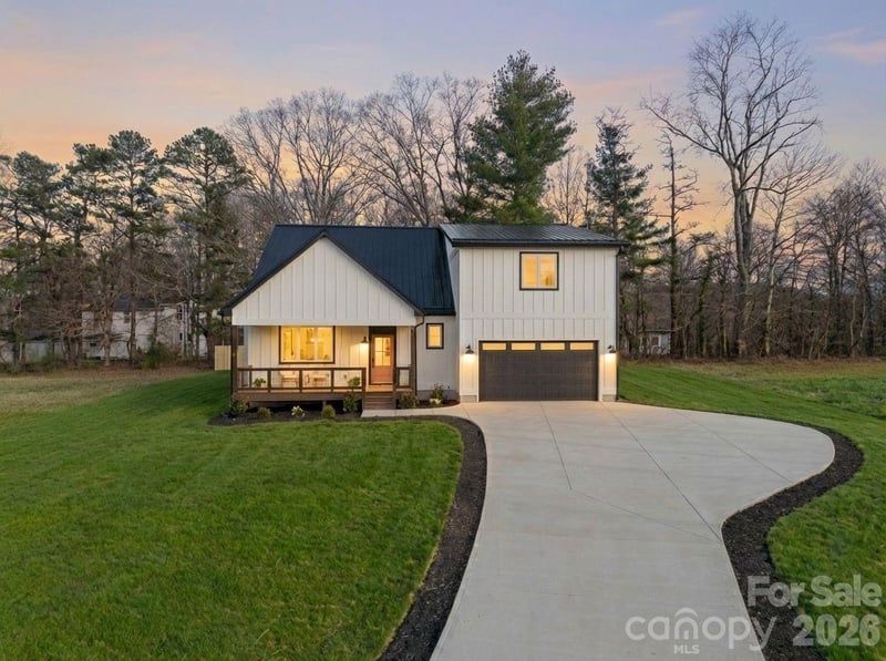 75 Scott Meadows, Asheville, NC - 3 beds, 4 baths, 2,716 sqft - $769,000