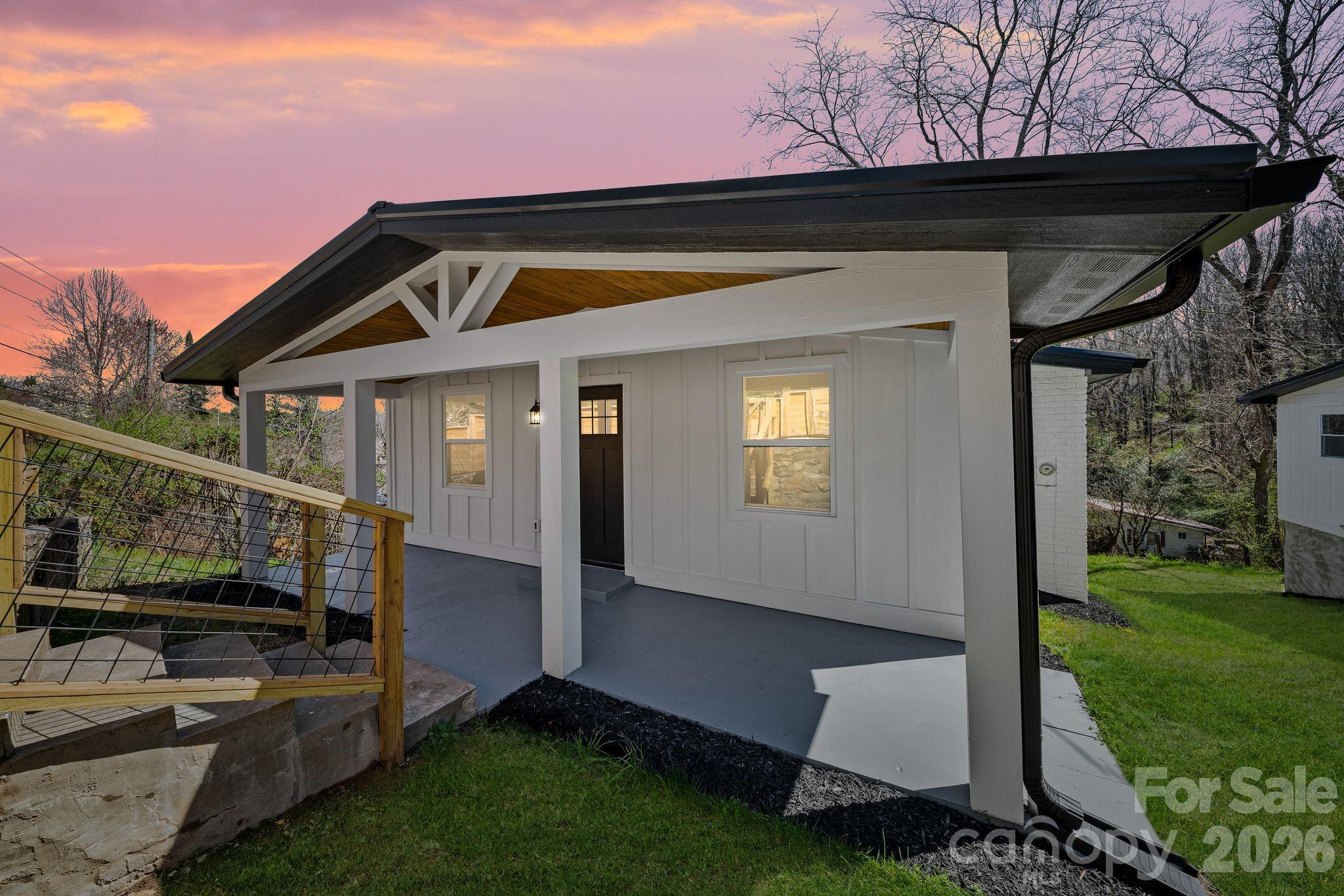 40 & 48 Sunnyside, Waynesville, NC. property listing photo