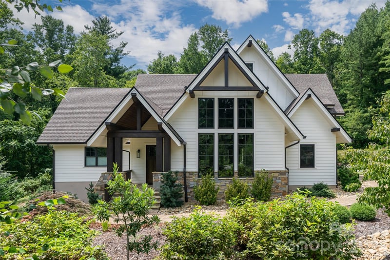 450 Barrington Drive, Asheville, NC - 3 beds, 3.5 baths, 3,076 sqft - $1,699,000