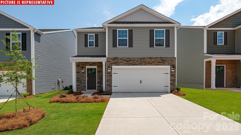 13150 Bristlehead Way, Charlotte, NC - 5 beds, 3 baths, 2,368 sqft - $435,000
