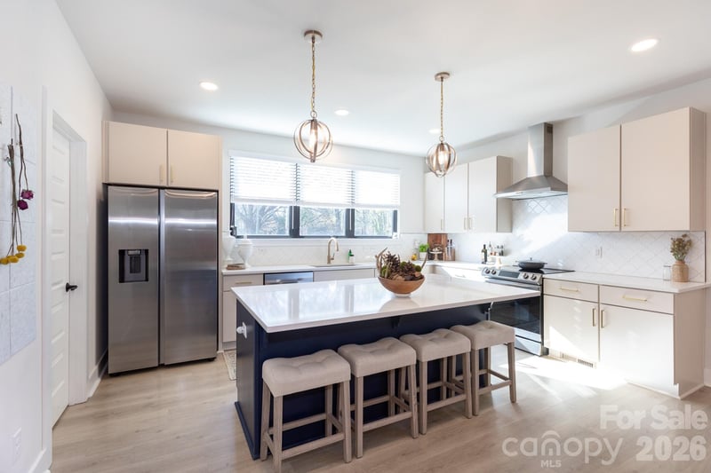 3538 Saker Lane, Charlotte, NC - 4 beds, 4.5 baths, 2,815 sqft - $760,000