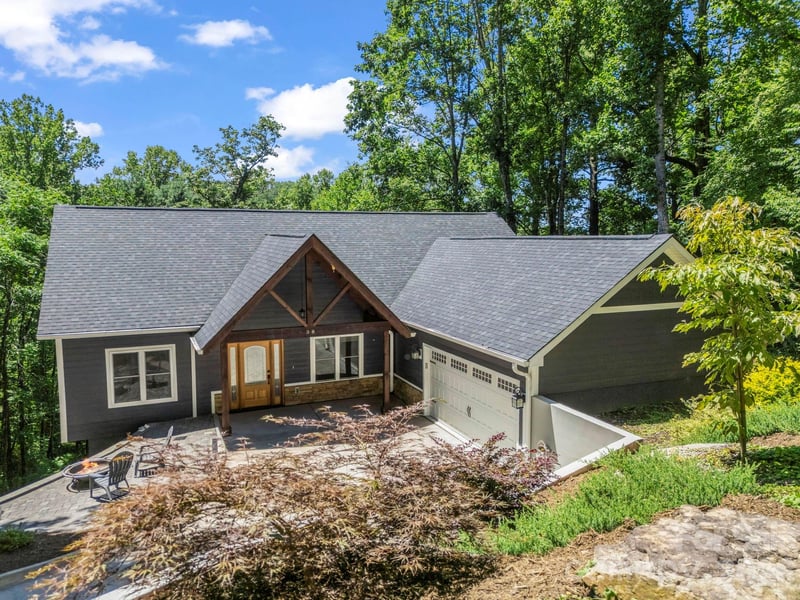 38 Scenic View Drive, Hendersonville, NC - 4 beds, 3 baths, 3,081 sqft - $714,900