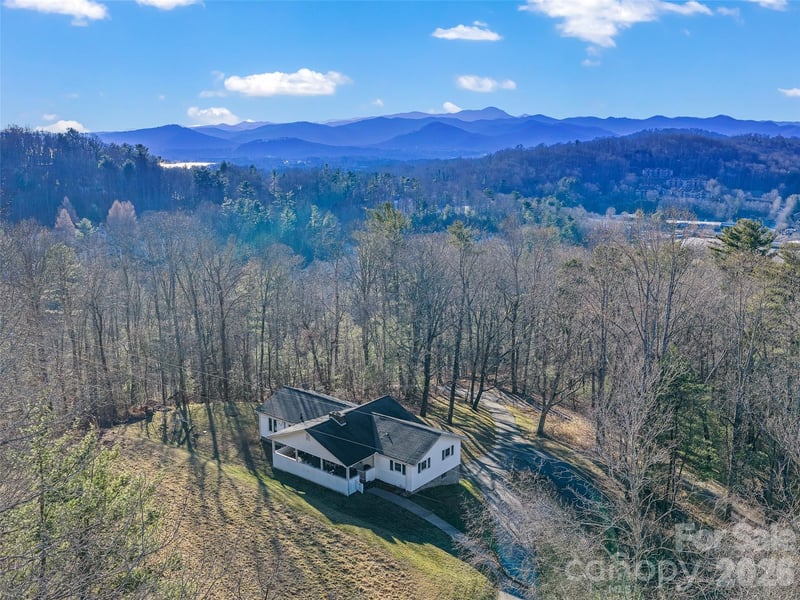 35 Smith Ridge Drive, Asheville, NC -  - $550,000