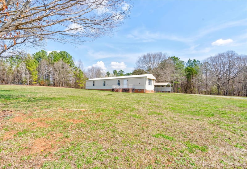 2728 Polkville Road, Shelby, NC - 2 beds, 2 baths, 980 sqft - $150,000