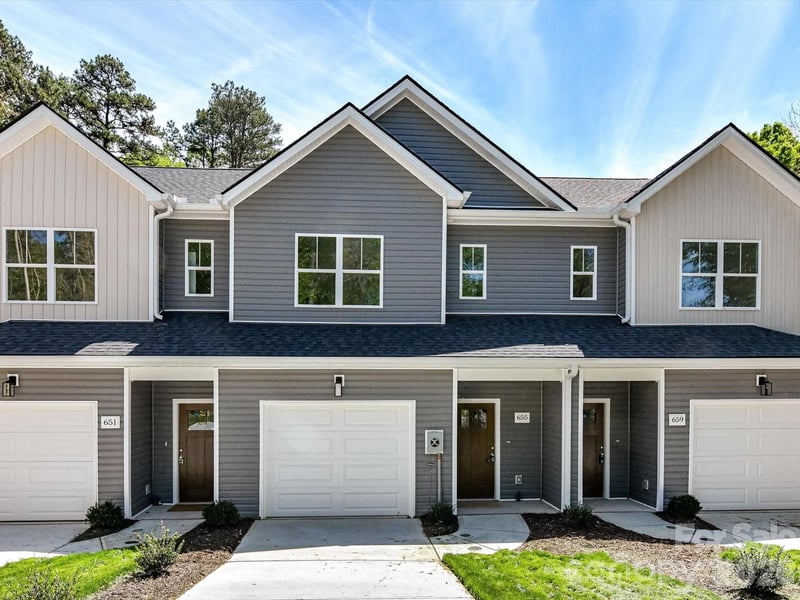 655 Stillgreen Lane, Charlotte, NC - 3 beds, 2.5 baths, 1,539 sqft - $320,000