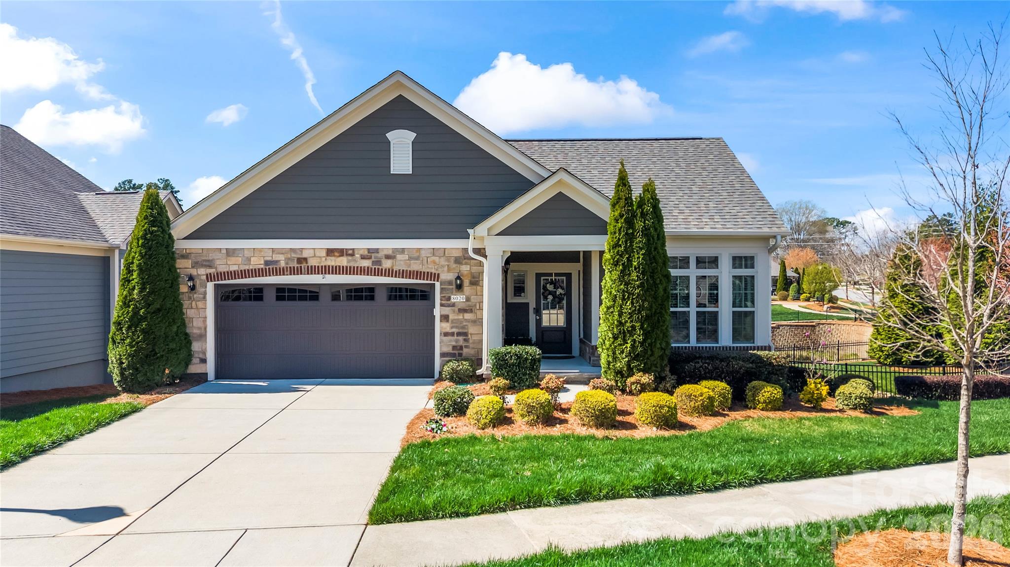 8020 Parknoll Drive, Huntersville, NC. property listing photo
