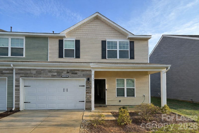 6328 Revolution Trail, Charlotte, NC - 3 beds, 2.5 baths, 1,557 sqft - $1,950