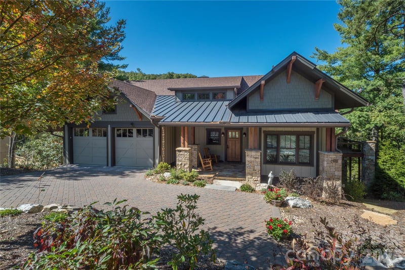 16 Panther Gap Road, Black Mountain, NC - 3 beds, 3 baths, 2,709 sqft - $1,350,000