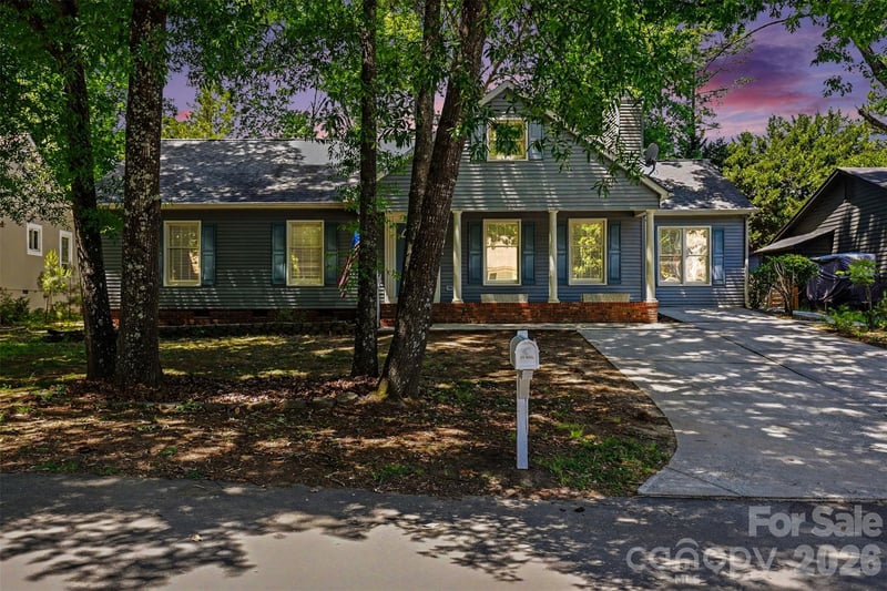 9060 Tulagi Court, Tega Cay, SC - 4 beds, 2 baths, 2,063 sqft - $425,000