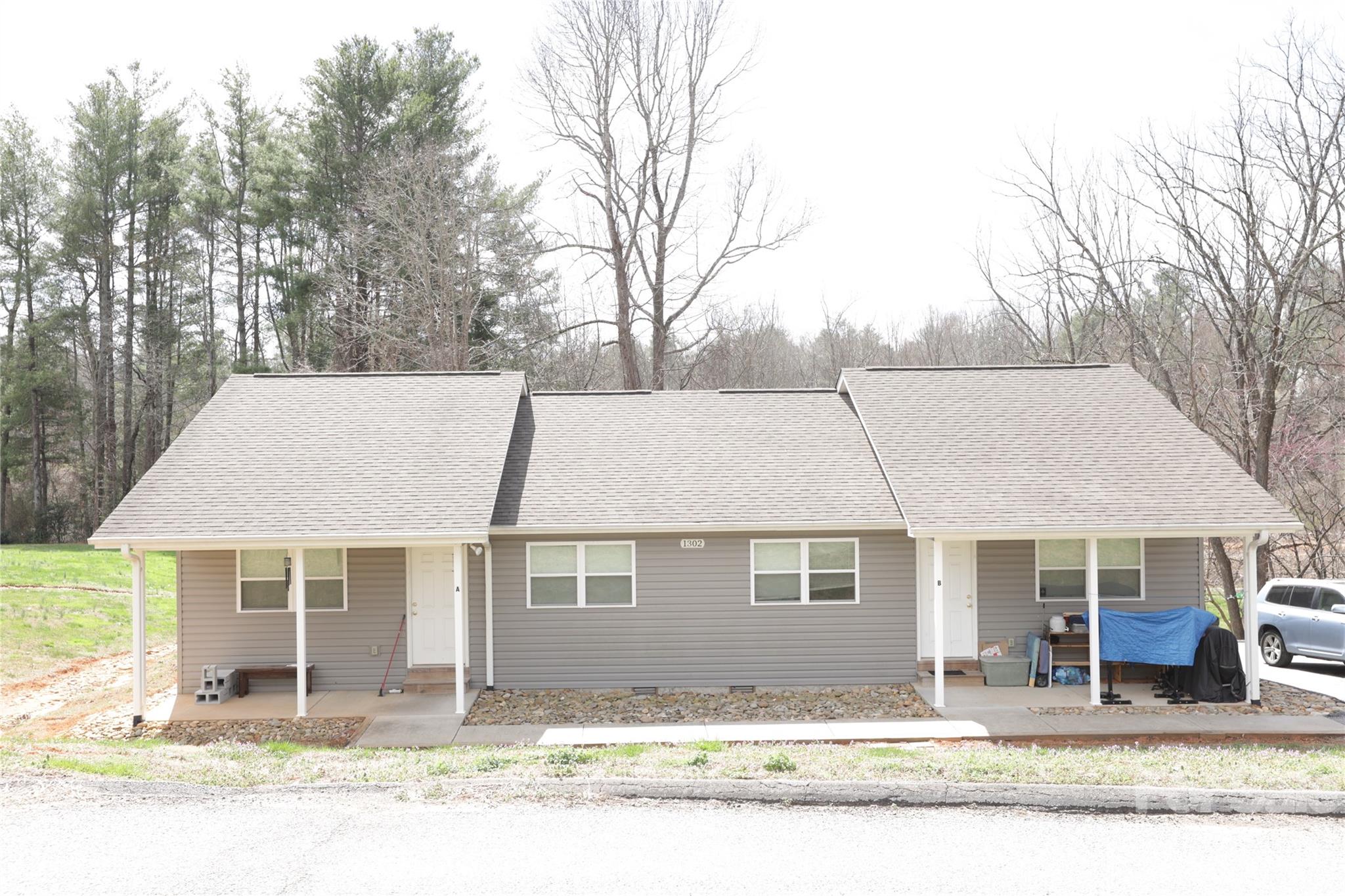 1302 Stanwood Lane, Hendersonville, NC. property listing photo