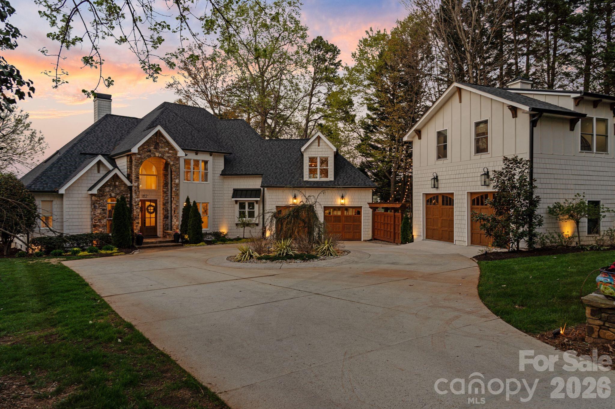 182 Malibu Road, Mooresville, NC. property listing photo