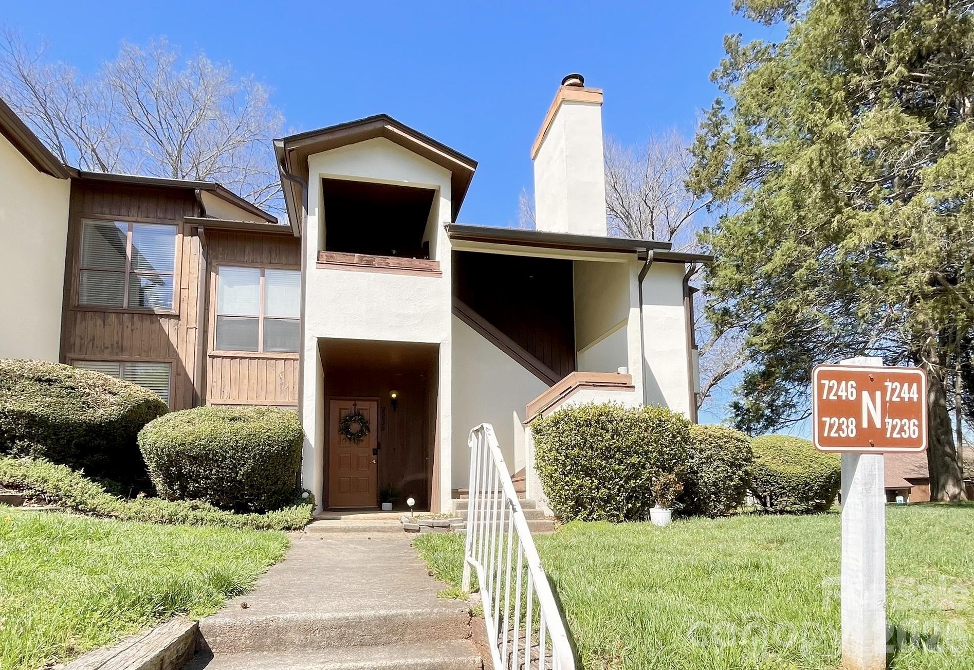 7236 Winery Lane, Charlotte, NC. property listing photo