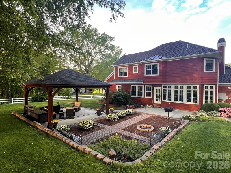 223 Fairway Terrace, Canton, NC - 3 beds, 3 baths, 2,540 sqft - $1,245,000